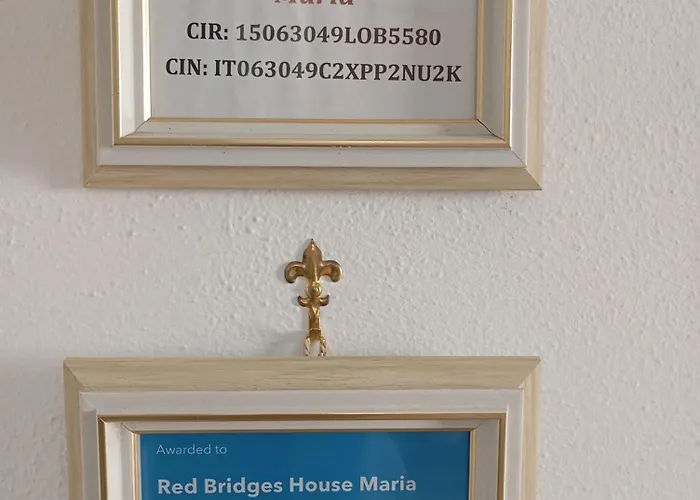 Red Bridges House Maria